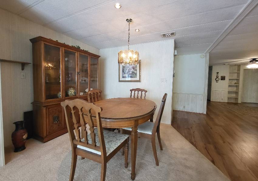 5467 Yarmouth Lane a Sarasota, FL Mobile or Manufactured Home for Sale